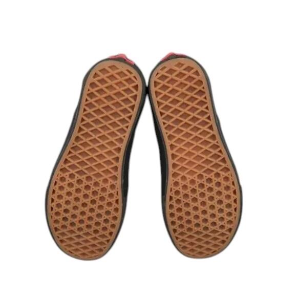 Vans Shoes Womens 6.5 Sneakers Classic Slip On Casual Black Canvas Skate Active - Picture 10 of 12